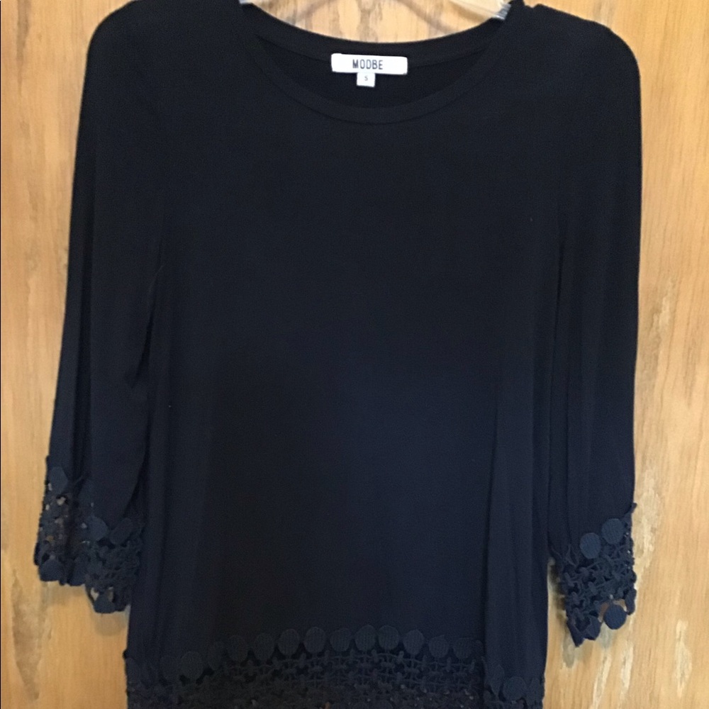 MODBE Black Crochet hem and cuffs - S